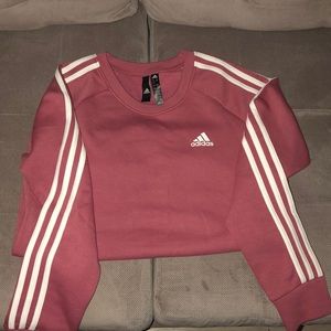 Woman’s Adidas Sweatshirt salmon pink size medium